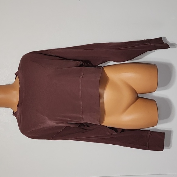 MONO B SUNDAY LONG SLEEVE SUPIMA CROP TOP BURGUNDY SIZE LARGE - Picture 2 of 5